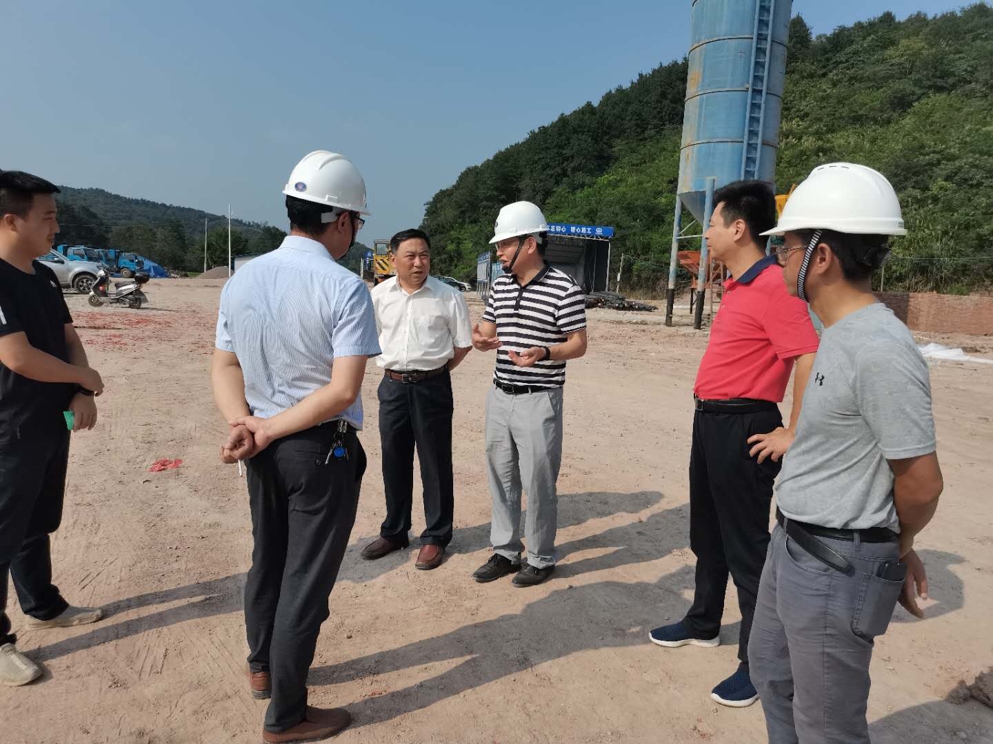 張守銳調(diào)研霍山國鑫建材機制砂項目建設進展情況